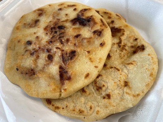 Las Palmas Bakery & Pupusas by null