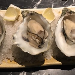 El Bouet - Guillardeaux oysters from France. Yes, please! Plump and sweet. The oysters of dreams. Super fresh.