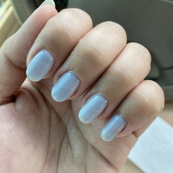 Lee Nails Bar - Gap from polish to cuticle. - Nail Salons Near Me - San Antonio, Texas