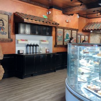 Common Grounds - Coffee & Tea Near Me - New Haven, Connecticut
