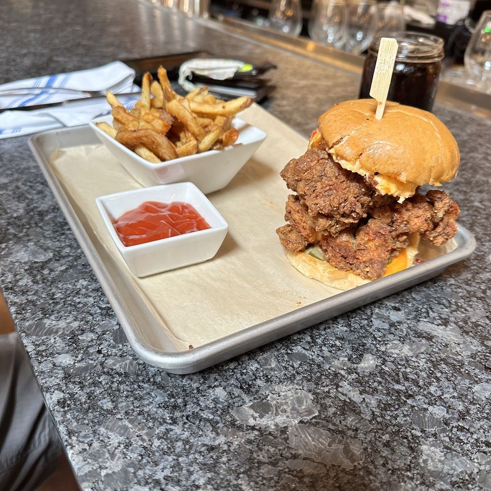 Scratch Kitchen & Taproom - Chicken sandwich - Bars Near Me - Apex, North Carolina