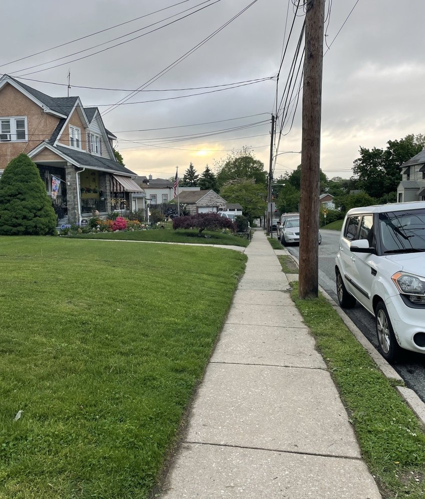 PORRECA LANDSCAPING Updated September 2024 47 Photos Drexel Hill, Pennsylvania Lawn