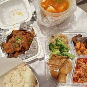 Hansang Tofu - Takeout- 41. Dwae-Ji-Bulgogi and Tofu Soup Combo - Korean Near Me - Milpitas, California Hansang Tofu - Takeout- 41. Dwae-Ji-Bulgogi and Tofu Soup Combo - Korean Near Me - Milpitas, California