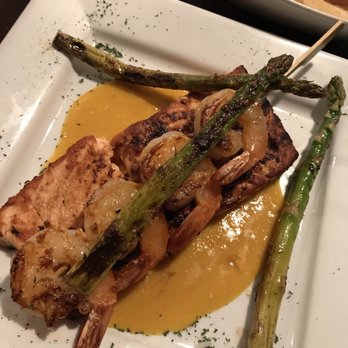 Oh! Calamares - Shrimp and salmon - Peruvian Near Me - Kearny, New Jersey