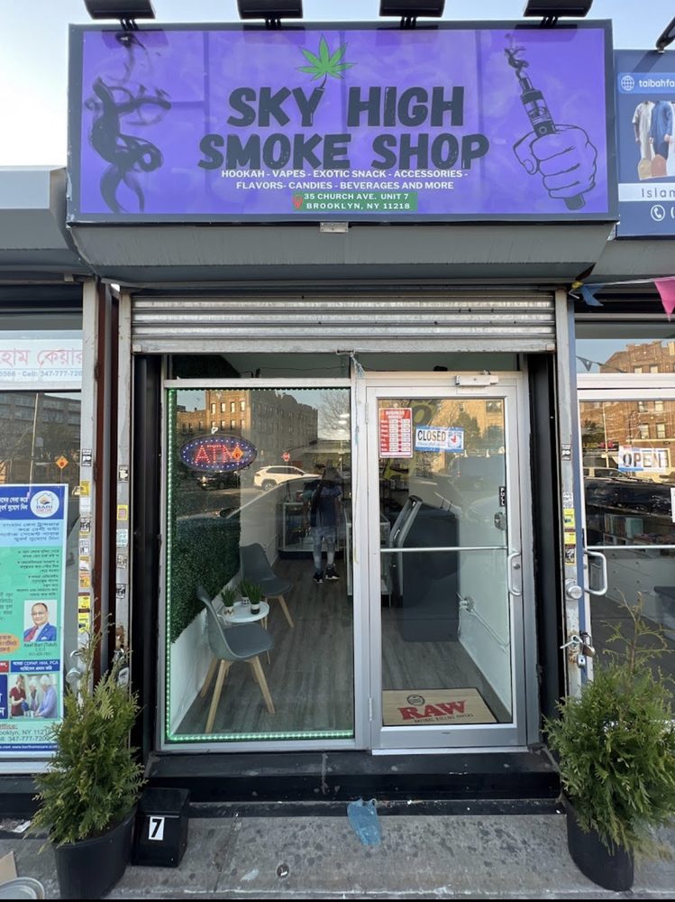 SKY HIGH SMOKE SHOP & DISPENSARY Updated October 2024 35 Church Ave