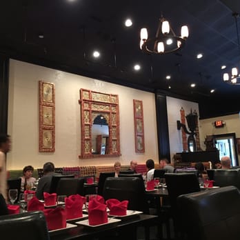 Ruby Of Siam - Before the rush - Thai Near Me - Highland Park, Illinois Ruby Of Siam - Before the rush - Thai Near Me - Highland Park, Illinois
