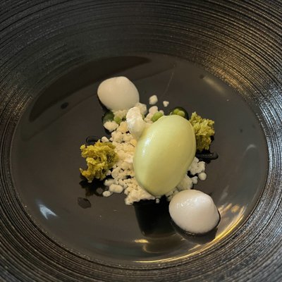 Cheval Blanc by Peter Knogl by null