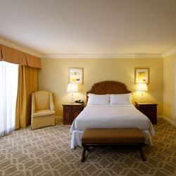 Hilton Lake Las Vegas Resort & Spa - King Lake View