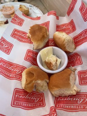 F. Ottomanelli Burgers and Belgian Fries by null