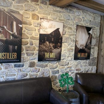 Hewn Spirits - Decor - Bars Near Me - New Hope, Pennsylvania