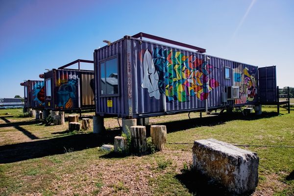 FlopHouze - Shipping Container Hotel by null