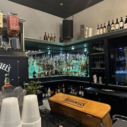 Dante's Place - Bar are