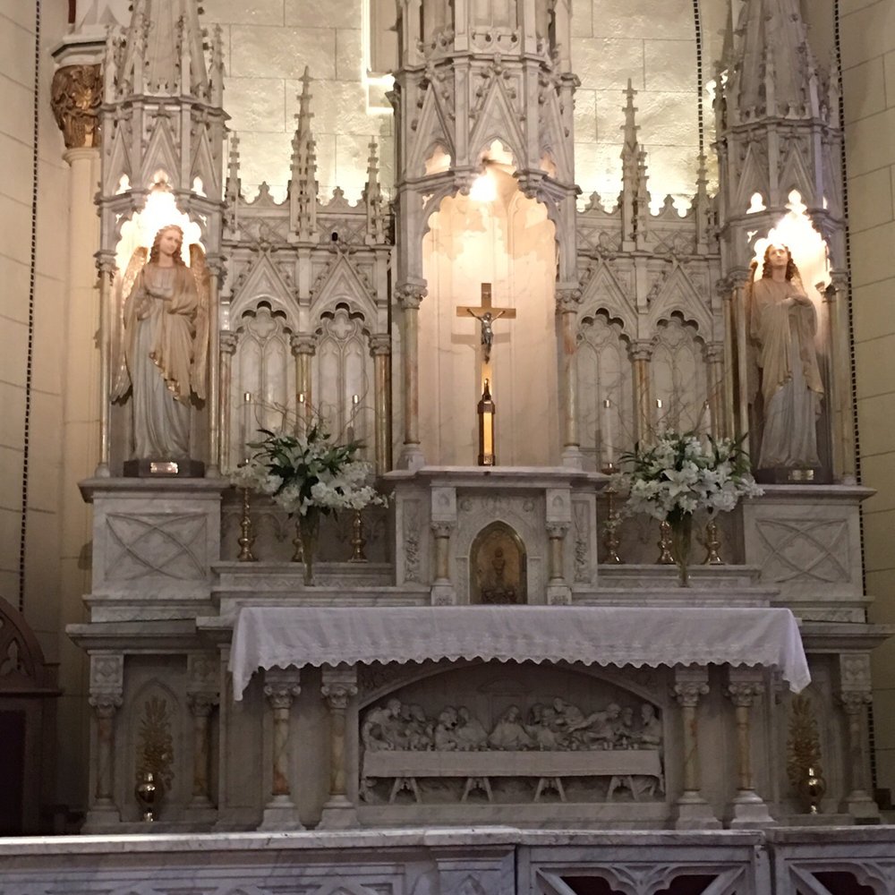 Loretto Chapel - The front of the cathedral - Churches Near Me - Santa Fe, New Mexico Loretto Chapel - The front of the cathedral - Churches Near Me - Santa Fe, New Mexico