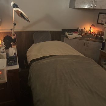 Salon 81 - Diana's relaxing Room - Skin Care Near Me - Camarillo, California