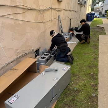 mc=e3 Electric - Getting ready on 400 amp 7 meter instal - Electricians Near Me - Los Angeles, California mc=e3 Electric - Getting ready on 400 amp 7 meter instal - Electricians Near Me - Los Angeles, California