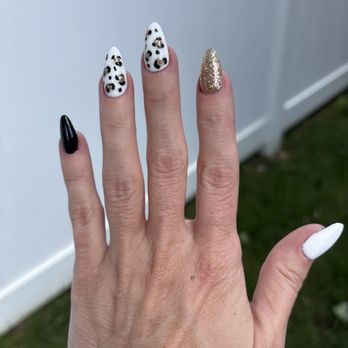 Cloud - Nail Salons Near Me - McKees Rocks, Pennsylvania