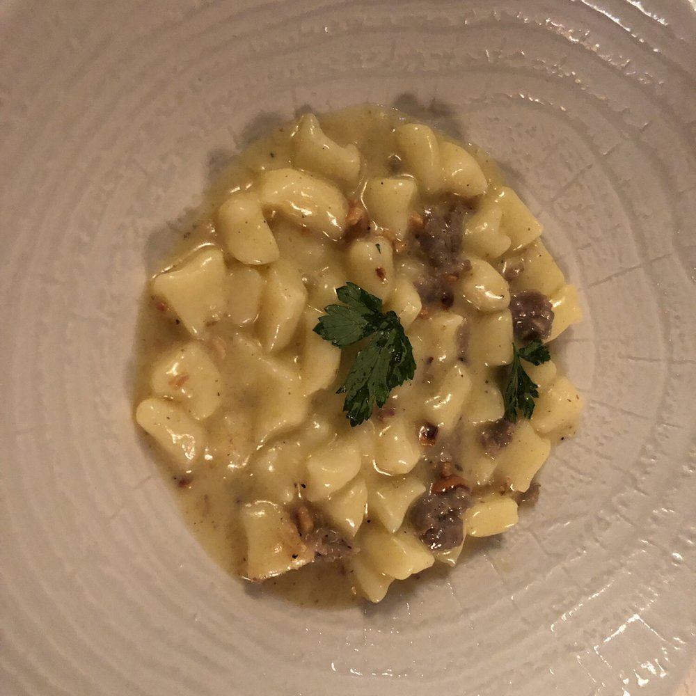 Divinis - Gnocchini - Italian Near Me - Prague, Puerto Rico