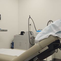 Rady Children's Hospital - Procedure room