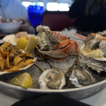 Salty's on Alki - Seafood Near Me - Seattle, Washington Salty's on Alki - Seafood Near Me - Seattle, Washington