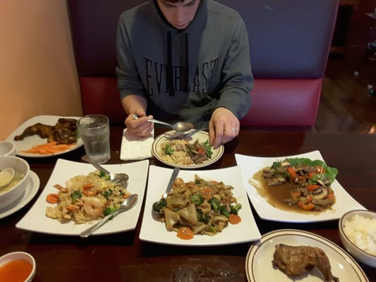 Srisiamchai Thai Restaurant by null