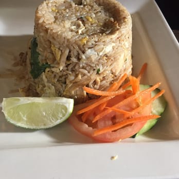 Lantern - Chicken fried rice - Thai Near Me - Brooklyn, New York