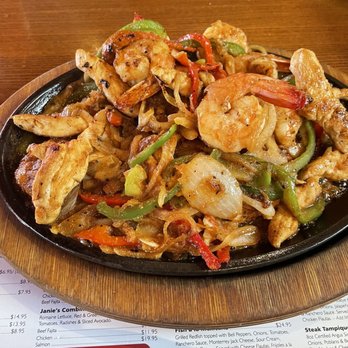 Matt's El Rancho - Shrimp and Chicken Fajita - Mexican Near Me - Austin, Texas Matt's El Rancho - Shrimp and Chicken Fajita - Mexican Near Me - Austin, Texas
