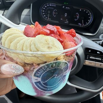 Nautical Bowls - Cruiser Sunrise Bowl - 16 oz - Acai Bowls Near Me - Huntsville, Alabama