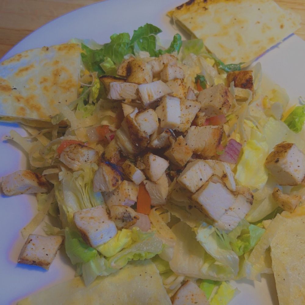 Applebee's Grill + Bar - Chicken quesadilla salad Soups & Side Salads - American Near Me - Las Vegas, Nevada Applebee's Grill + Bar - Chicken quesadilla salad Soups & Side Salads - American Near Me - Las Vegas, Nevada