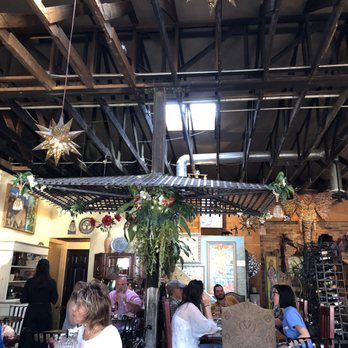 La Diosa Cellars - Dining Area - Spanish Near Me - Lubbock, Texas