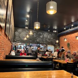 Village Pizza - Restaurant