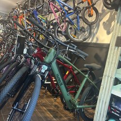 Maplewood Bike Shed - Many good looking ,new bikes