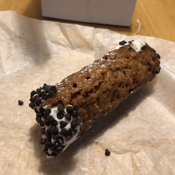 Mike's Pastry - Florentine cannoli - Bakeries Near Me - Boston, Massachusetts
