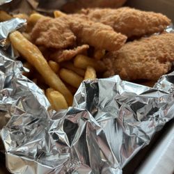 baddpizza - South Riding - Chicken Tenders (3) & Fries Meal