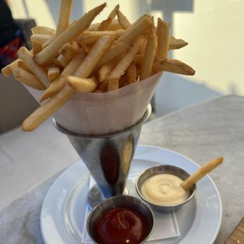 RH Rooftop Restaurant at RH Palo Alto - Regular fries, best food among all we ordered - Breakfast & Brunch Near Me - Palo Alto, California RH Rooftop Restaurant at RH Palo Alto - Regular fries, best food among all we ordered - Breakfast & Brunch Near Me - Palo Alto, California