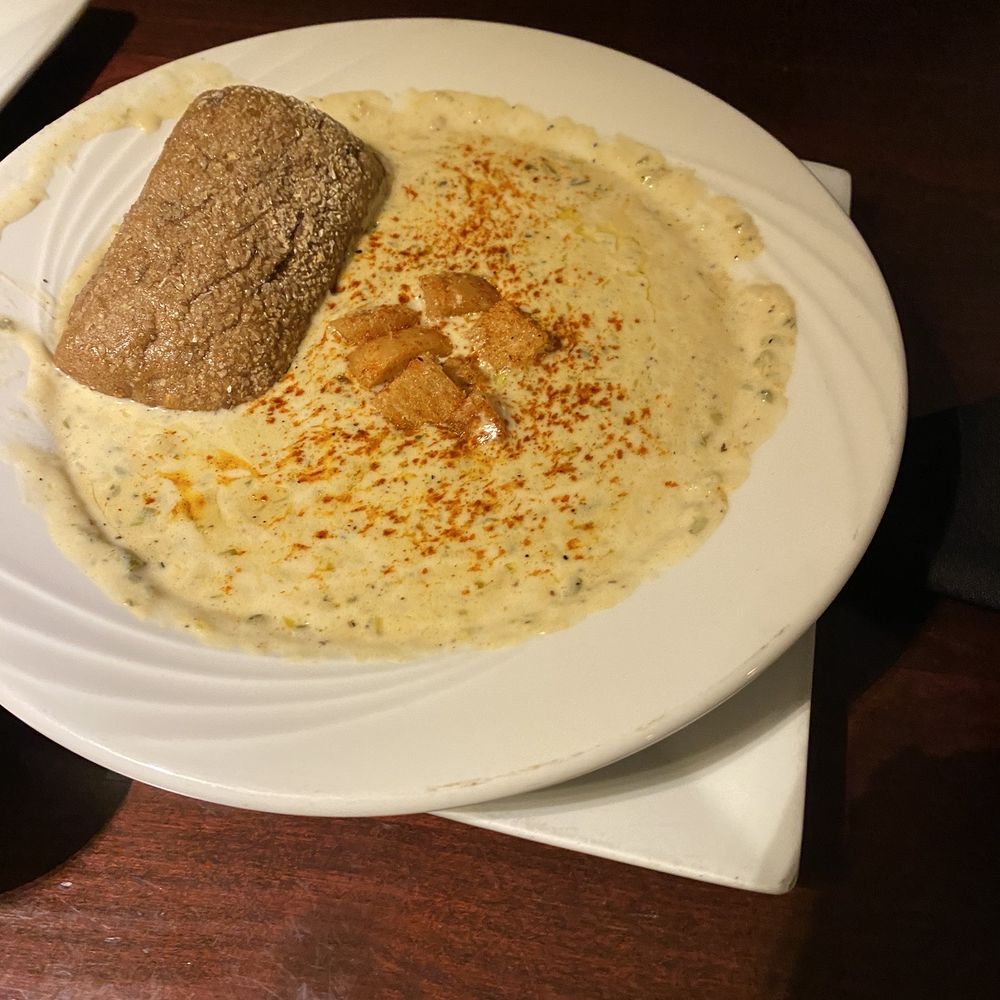 Meritage - Clam chowder and bread - New American Near Me - Cincinnati, Ohio Meritage - Clam chowder and bread - New American Near Me - Cincinnati, Ohio