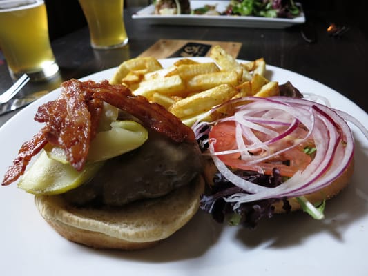 The Griffin Pub by null