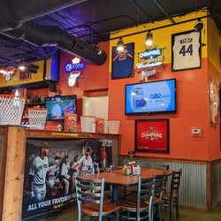 Legendz Sports Bar & Grill
