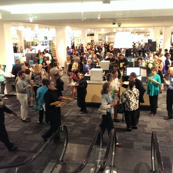 The Container Store - Grand Opening Party at The Container Store, Oakbrook Center. - Home Decor Near Me - Oak Brook, Illinois
