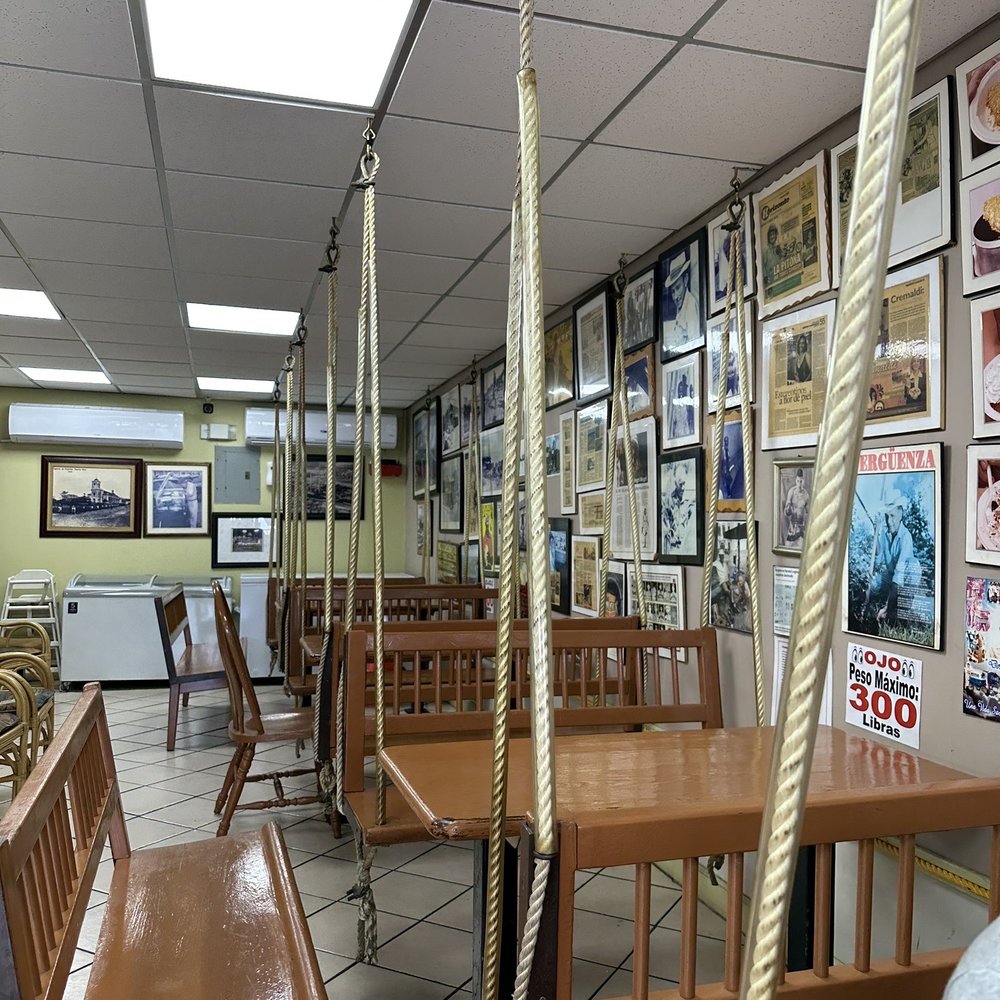 Cremaldi - 4 tables with bench swings - Ice Cream & Frozen Yogurt Near Me - Fajardo, Puerto Rico Cremaldi - 4 tables with bench swings - Ice Cream & Frozen Yogurt Near Me - Fajardo, Puerto Rico