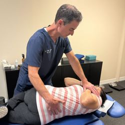 Kingwood Chiropractic Spine and Injury Center - Patients giving 5 Star Google Reviews for car accident treatment from Kingwood Chiropractor Dr. Hamel