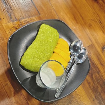 Thai Hot Restaurant - Mango Sticky Rice - Thai Near Me - Indio, California
