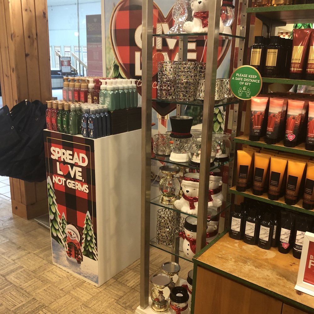 Open for Business BATH & BODY WORKS 3940 Rt 251, Peru, Illinois