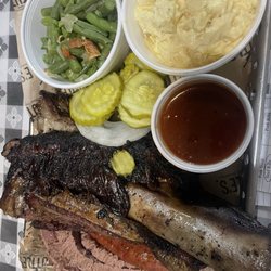 Tuttle's Grocery & Market