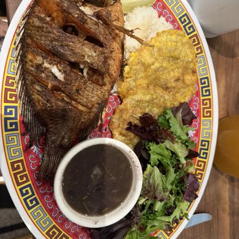 Sol Food - Pescado Frito (5/5) - Puerto Rican Near Me - San Rafael, California