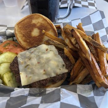 Halleys West - Buffalo burger with Pepper Jack cheese and fries - American Near Me - Keystone, South Dakota Halleys West - Buffalo burger with Pepper Jack cheese and fries - American Near Me - Keystone, South Dakota