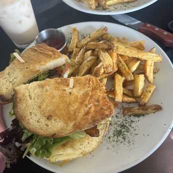 Tres Muchachos - Breakfast sandwich - Breakfast & Brunch Near Me - Costa Mesa, California Tres Muchachos - Breakfast sandwich - Breakfast & Brunch Near Me - Costa Mesa, California