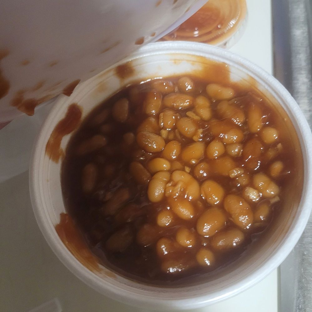 Ann's Bar-B-Que - Baked beans - Barbeque Near Me - Toledo, Ohio