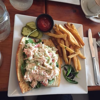 Love Lane Kitchen - Lobster roll with garlic fries. (Sold at market price - $24) - Breakfast & Brunch Near Me - Mattituck, New York