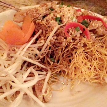Brown Sugar Cafe - Crispy pad Thai w chicken - Thai Near Me - Boston, Massachusetts