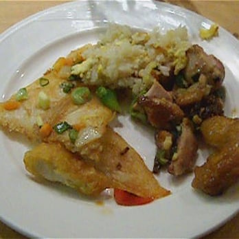 Sakura II - Gebratener Reis sowie lecker Fisch und Huhn. - Pan Asian Near Me - Berlin, BE Sakura II - Gebratener Reis sowie lecker Fisch und Huhn. - Pan Asian Near Me - Berlin, BE